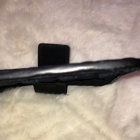 GUCCI: Neoprene & "GG" Logo iPadTablet Pouch - Picture 7 of 8